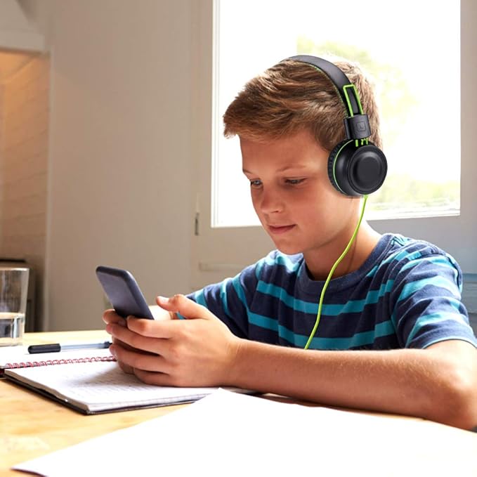 M2 Kids Headphones Wired Headphone for Kids,Foldable Adjustable Stereo Tangle-Free,3.5MM Jack Wire Cord On-Ear Headphone for Children/Teens/Girls/School/Kindle/Airplane/Plane/ (Black)