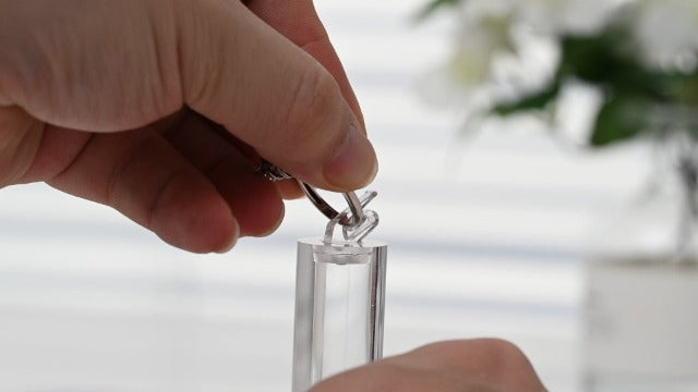 Oirlv White Acrylic Jewelry Display Stand Ring Showcase 7 PCS Holder