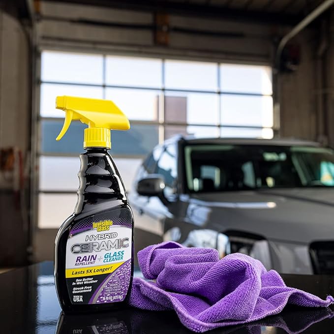 Invisible Glass 92183 Hybrid Ceramic Rain Repellent and Glass Cleaner – Cleans & Protects Car Windows and Windshields with Long-Lasting Water-Repellent Si02 Technology – 16 fl oz