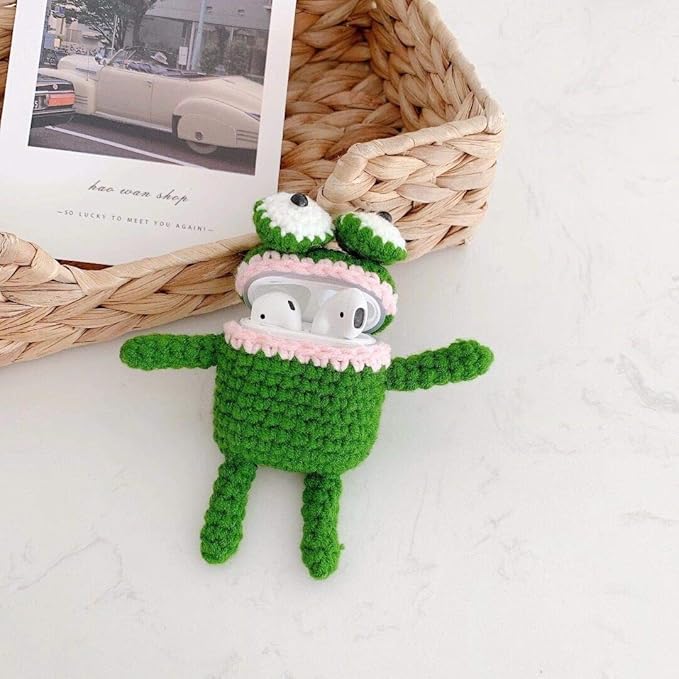 Yatchen Plush Frog Case Compatible with AirPods 1&2, Creative Cute 3D Cartoon Fur Knitted Frog Design Funny Cover with Keychain Protector for Women Girls