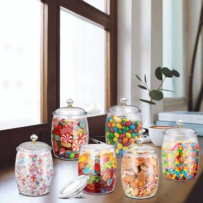 Nuogo 6 Pcs Plastic Candy and Cookie Jar with Lids Decorative Apothecary Jars Candy Buffet Containers Clear Airtight Food Storage Canister Home Decoration(80 oz,Classic)