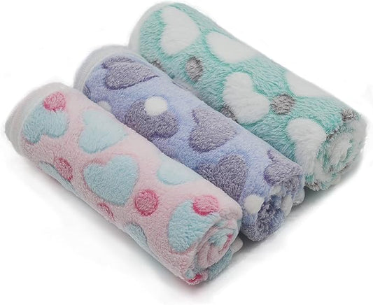 1 Pack 3 Puppy Blankets Super Soft Warm Sleep Mat Love Print Blanket Fluffy Fleece Pet Blanket Flannel Throw Dog Blankets for Small Dogs Puppy Dogs Fluffy Cats,Mix Love-Small(23"x15")