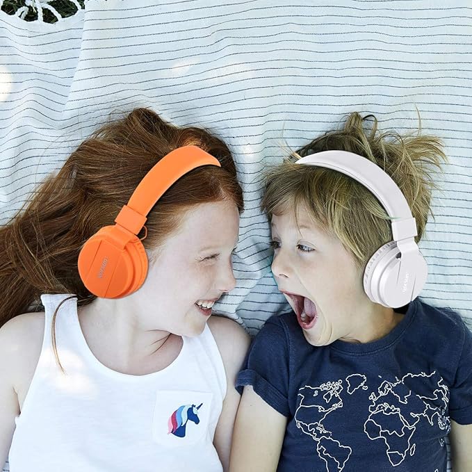 gorsun Kids Headphones, Lightweight Stereo Wired Toddler Headphones，Adjustable Headband Children's Headset for Smartphones Computer Pad Earphones(White)