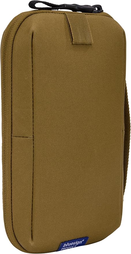 Thule Aion Travel Organizer - 2-in-1 Pouch Includes Travel Wallet and Electronics Bag - RFID Blocking Zipper Pouch - Internal Pockets to Stay Organized - 100% Recycled Waxed PFC-Free Fabric