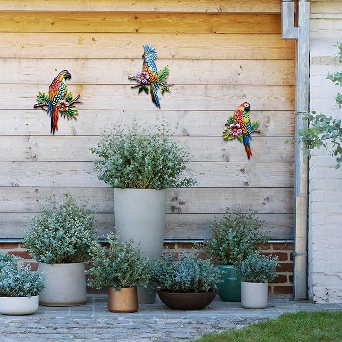 Voumsil 3 Pieces Parrot Metal Wall Art Decor Tropical Bird Hanging Outdoor Decor for Patio Balcony Garden Fence Art Living Bedroom Wall Sculpture Indoor Outdoor…