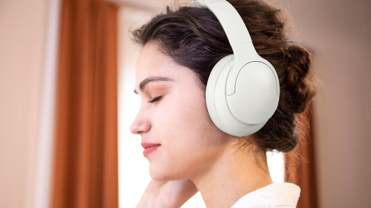 DOQAUS Bluetooth Headphones Over Ear Wireless, 90H Playtime, APP Control