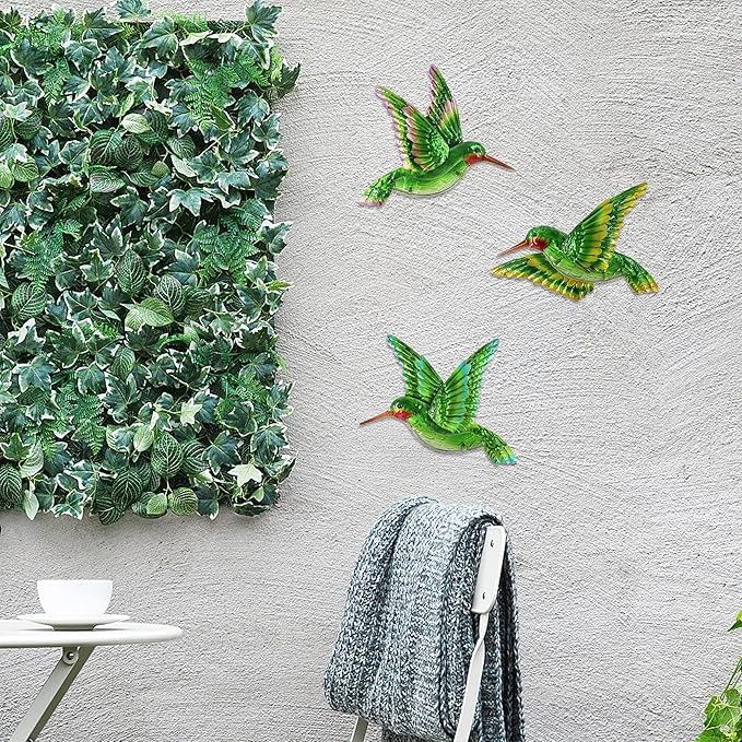 Voumsil Metal Hummingbird Wall Art Outdoor Hummingbird Decor Metal Fence Decorative Hummingbird Wall Hanging Decor Hand-made for Bird Bedroom Garden Patio Porch Fence 10 Inch…